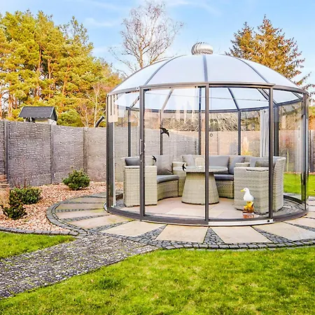 Poolaris Semesterbostad *